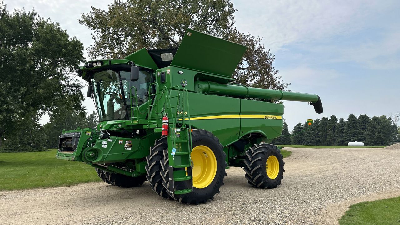 2022 John Deere S790